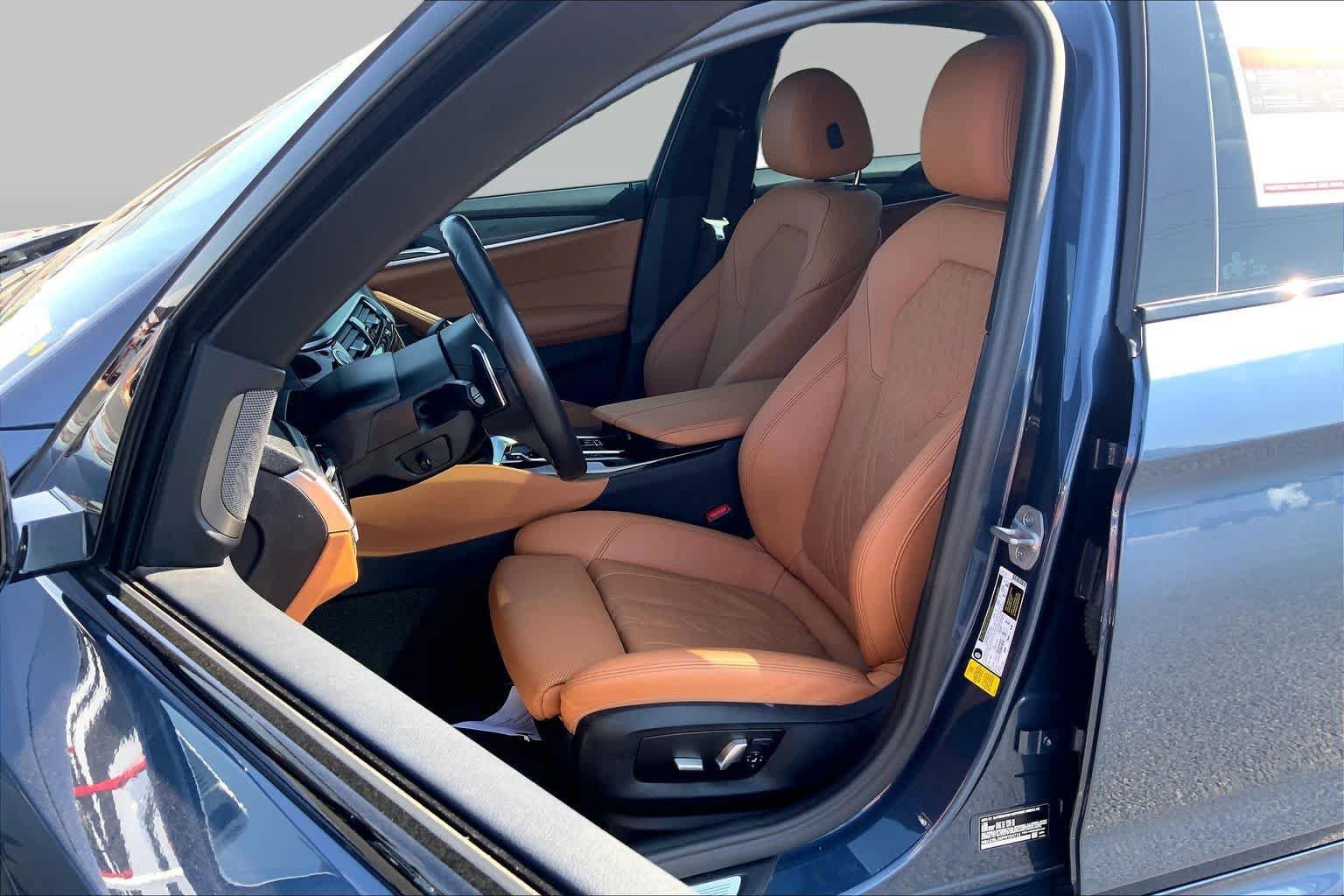 Used 2023 BMW 540i w/ M Sport Package RWD image 8