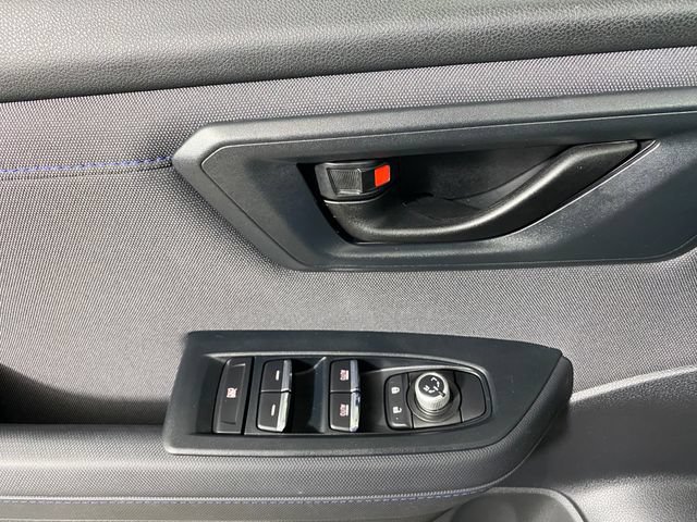 Used 2025 Subaru Forester Premium AWD/4WD image 13