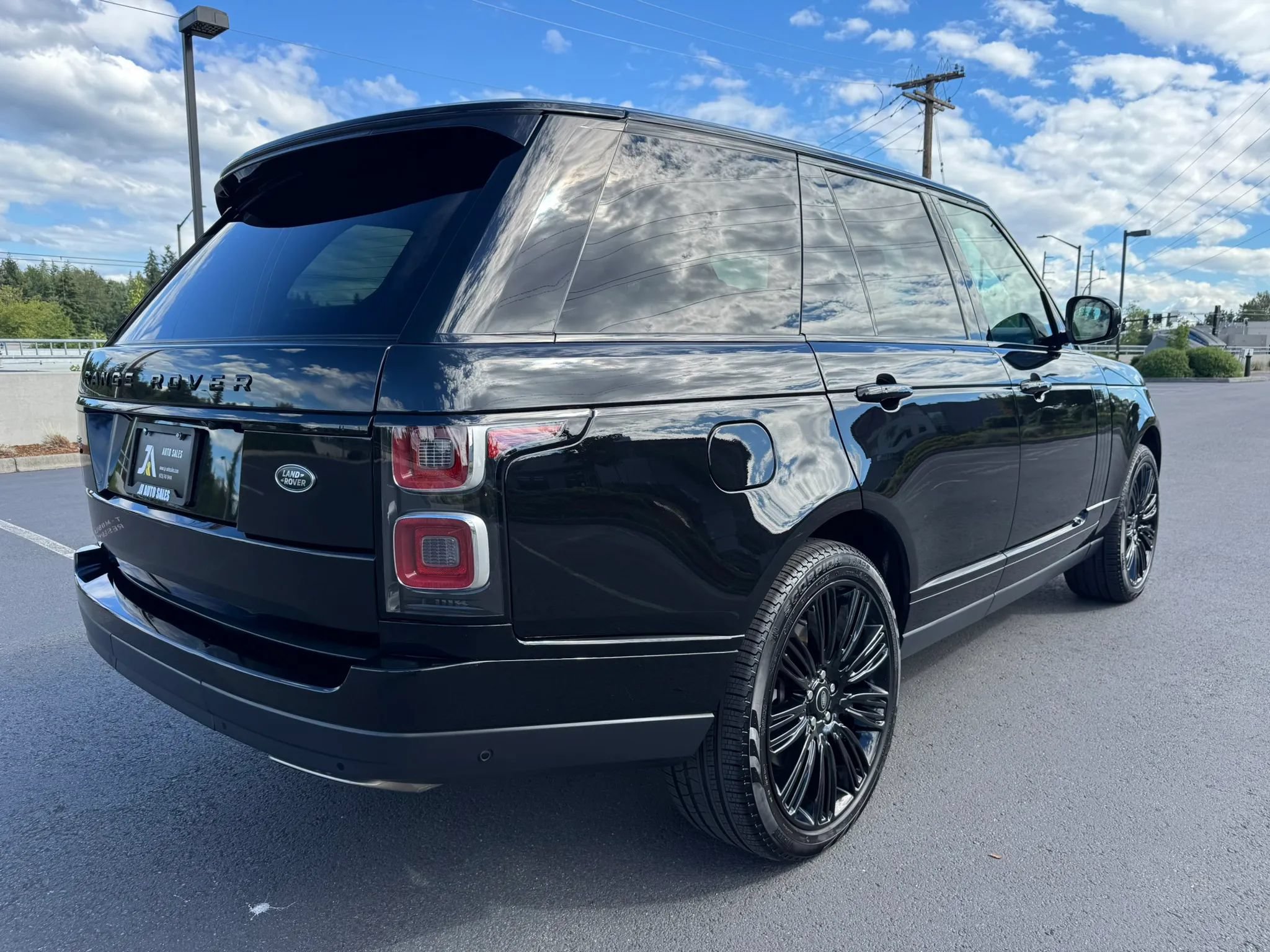 Used 2021 Land Rover Range Rover Westminster Edition AWD/4WD image 10