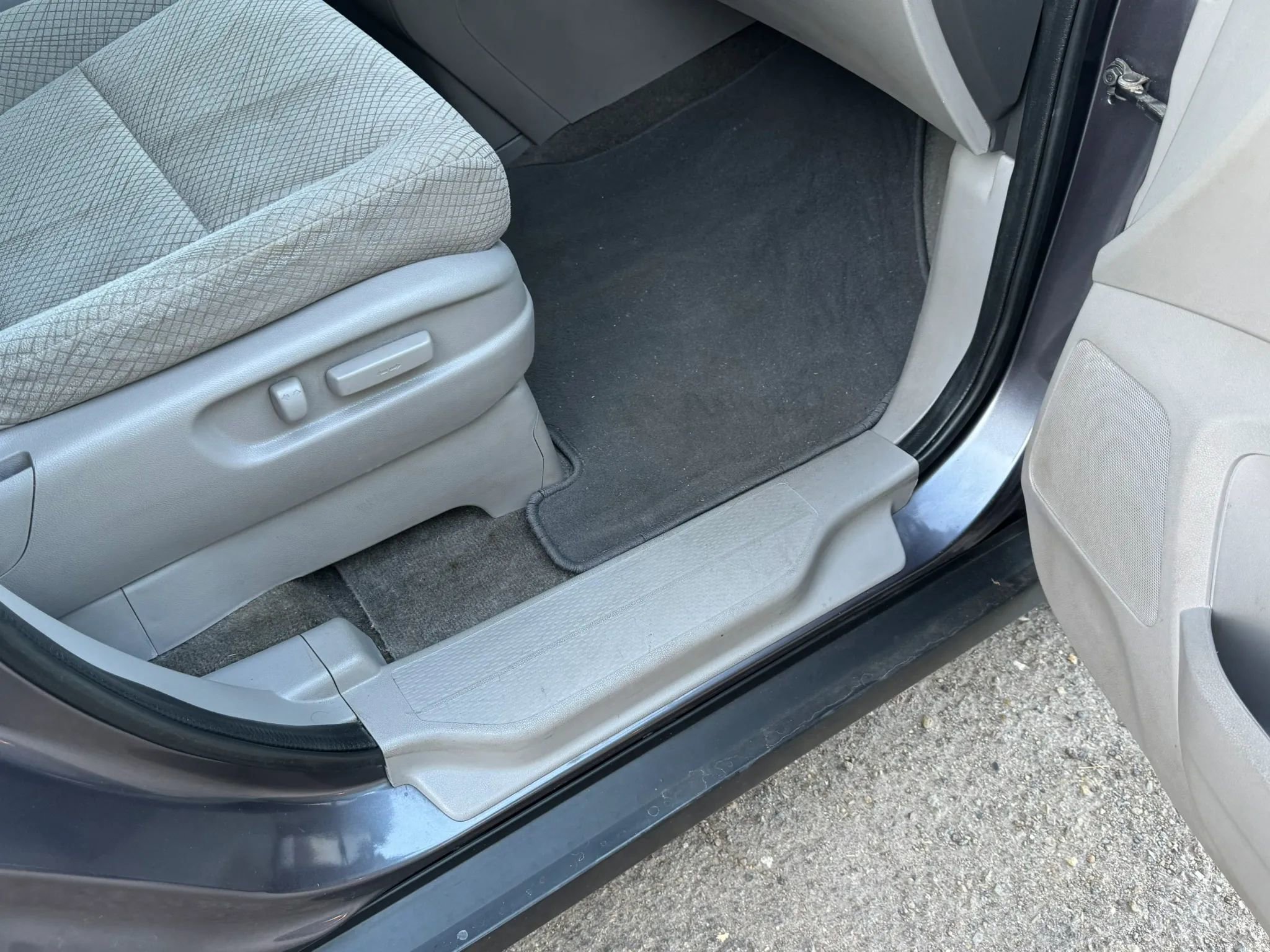 Used 2015 Honda Odyssey EX image 32