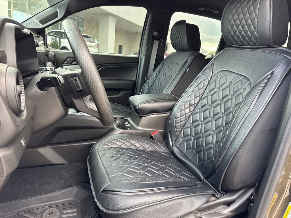 Used 2025 Chevrolet Colorado Trail Boss AWD/4WD image 6