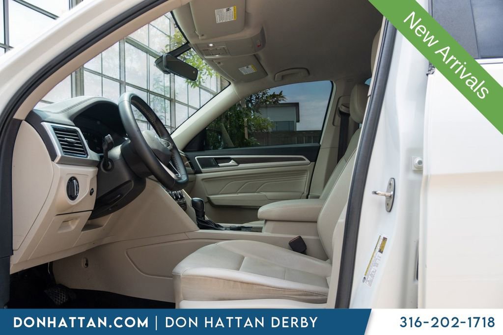 Used 2022 Volkswagen Atlas SE w/ Black Wheel Package AWD/4WD image 3