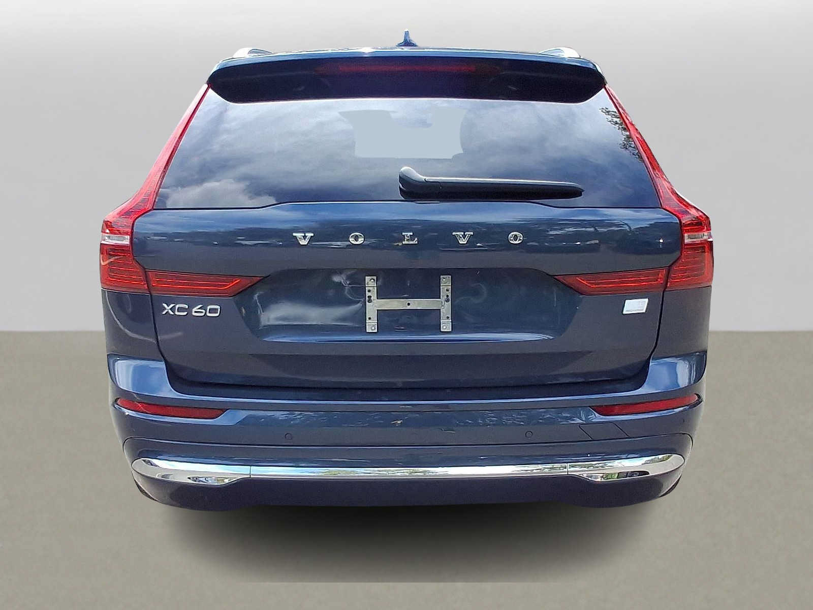 Used 2023 Volvo XC60 T8 Ultimate w/ Climate Package AWD/4WD image 29