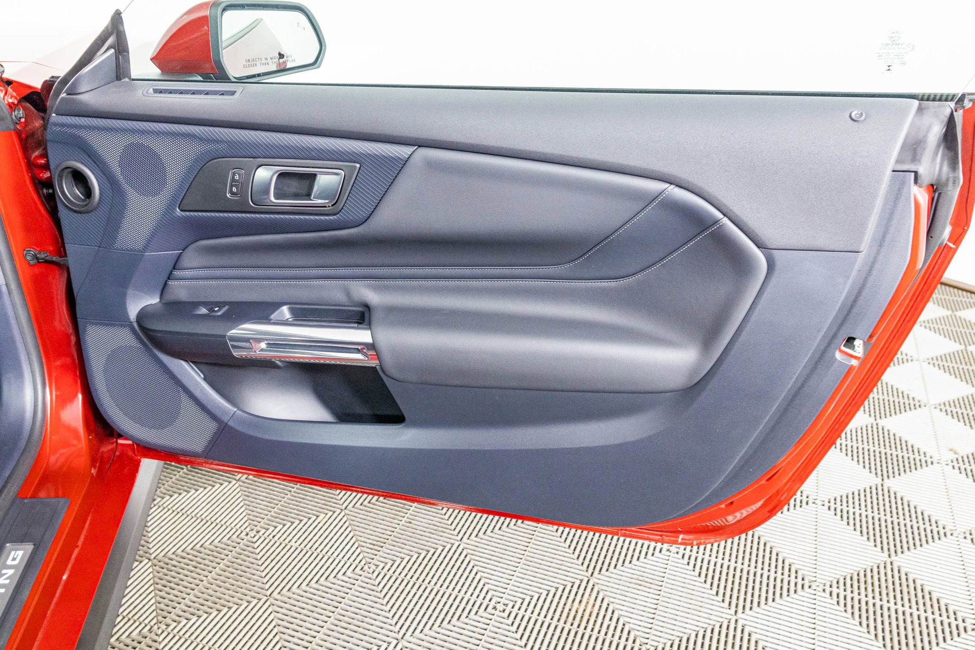 Used 2024 Ford Mustang GT Premium image 33