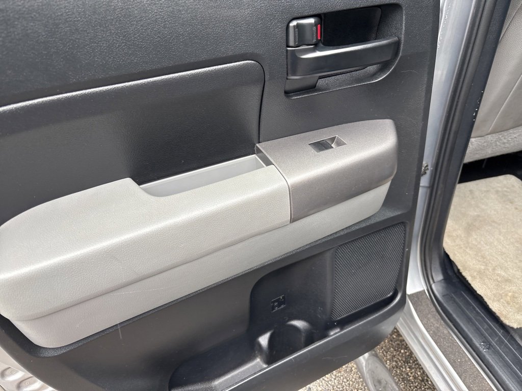 Used 2011 Toyota Tundra 2WD Double Cab image 4