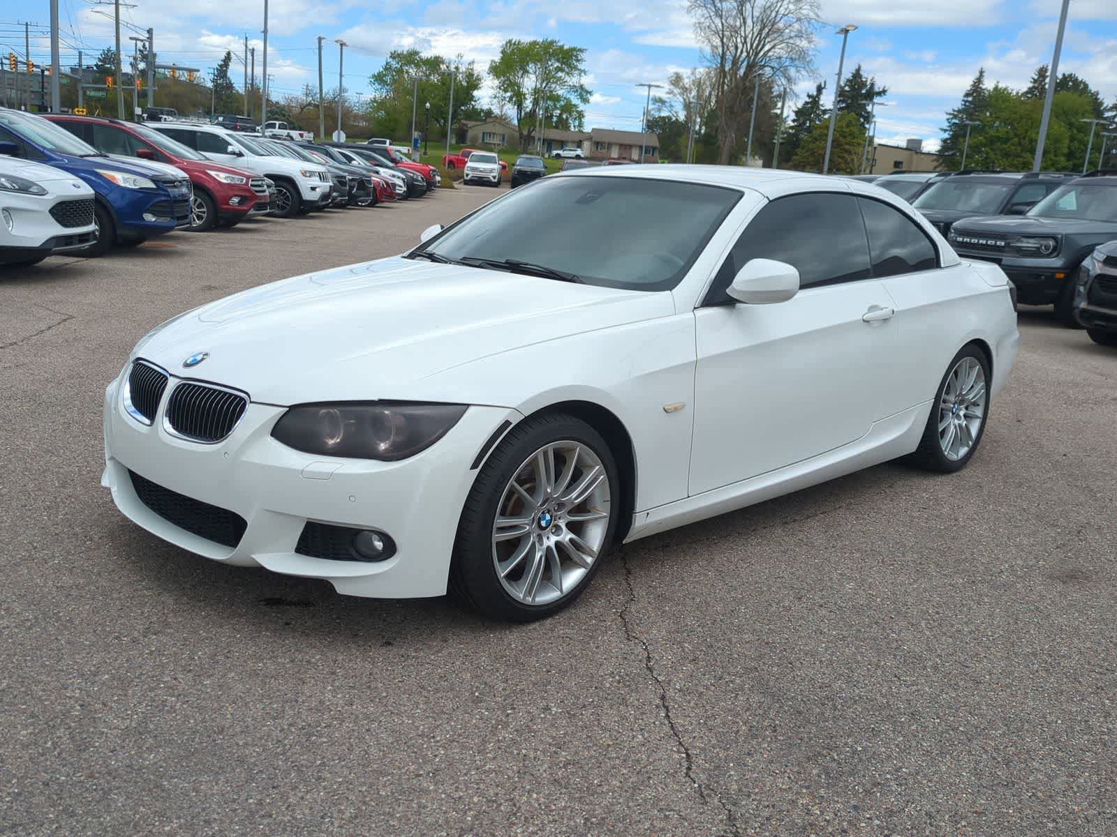 Used 2012 BMW 335i Convertible RWD image 9
