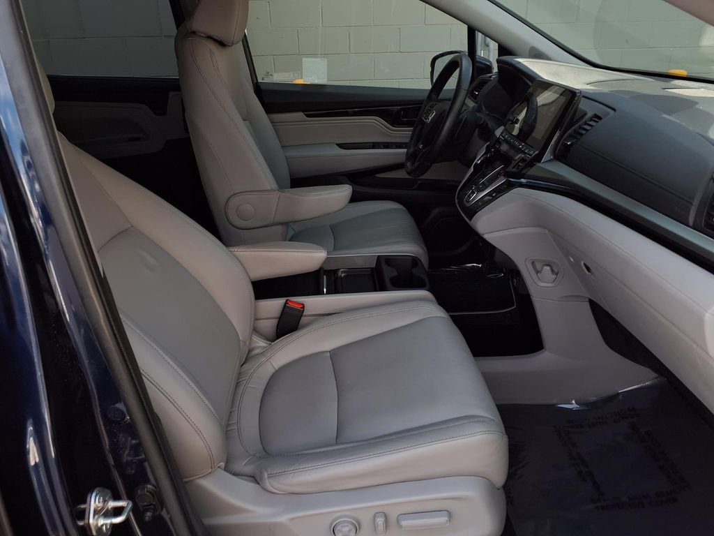 Used 2021 Honda Odyssey Touring image 23