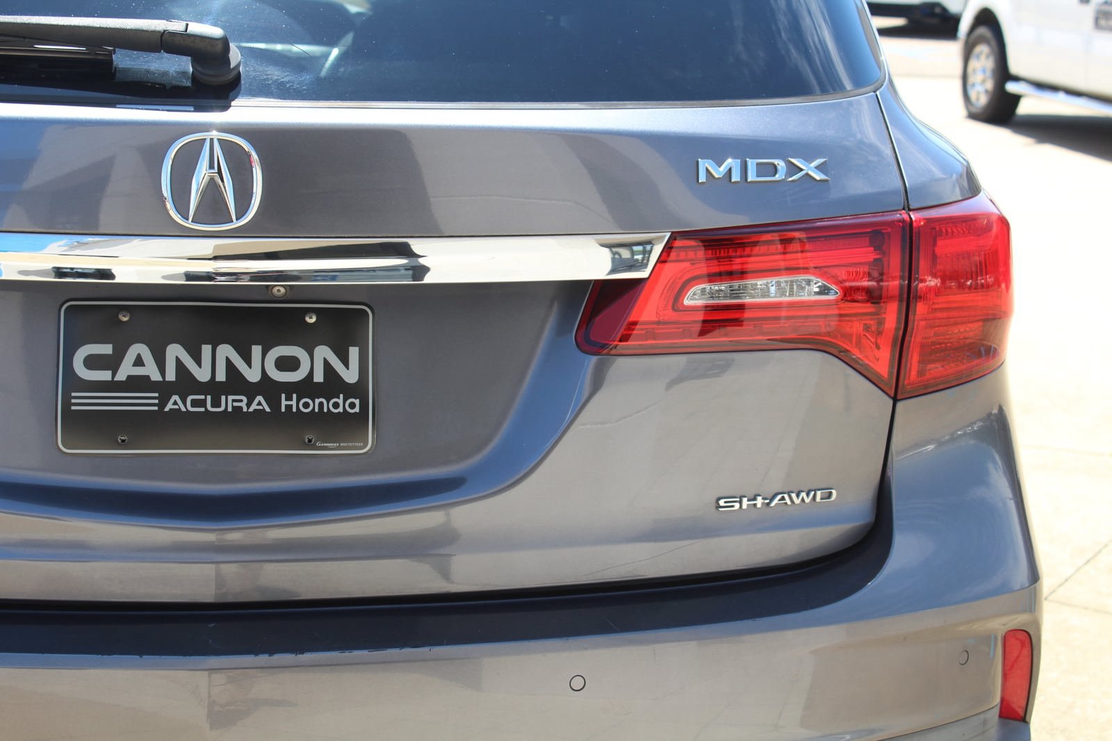 Used 2017 Acura MDX w/ Advance Package AWD/4WD image 5