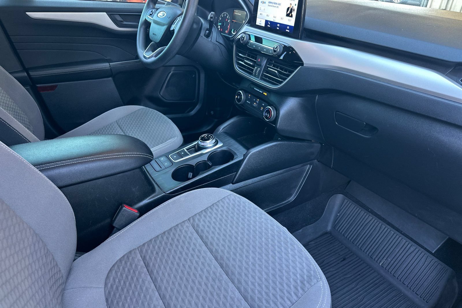 Used 2022 Ford Escape SE FWD image 15