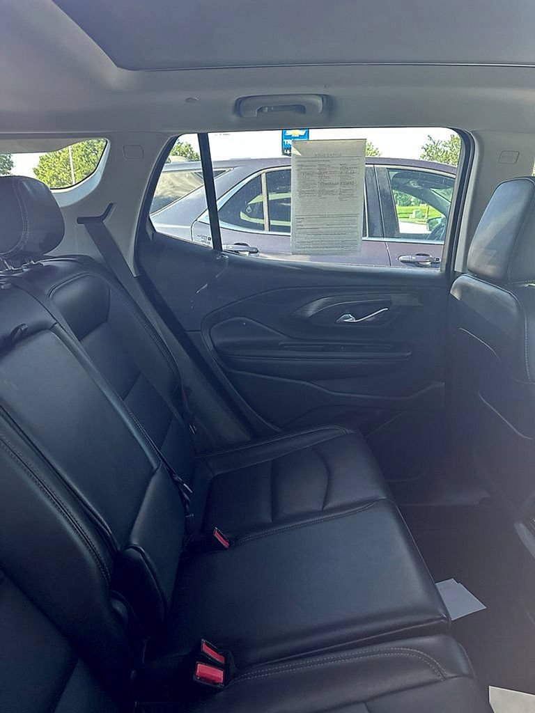 Used 2019 GMC Terrain SLT w/ Preferred Package AWD/4WD image 9