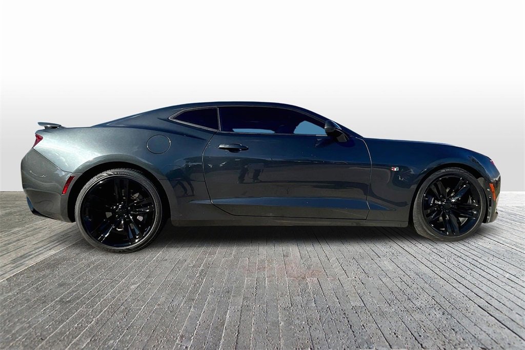 Used 2018 Chevrolet Camaro SS image 8