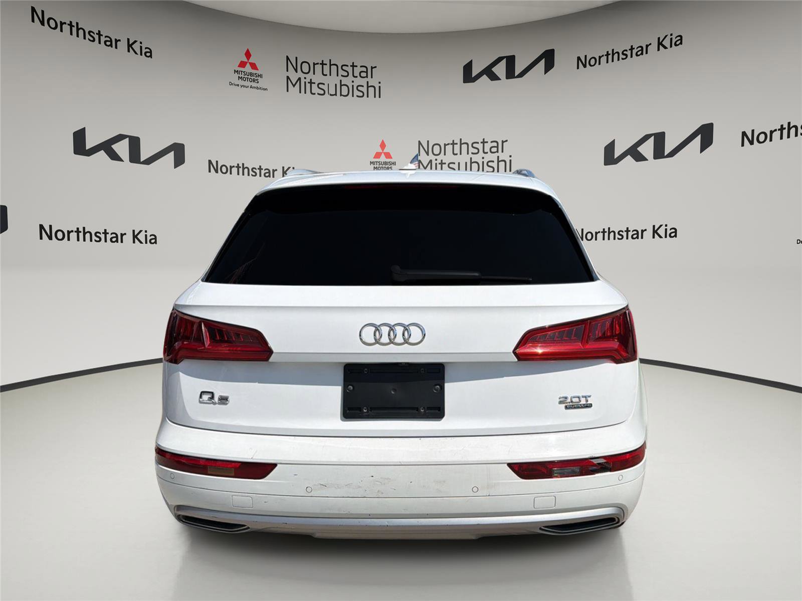 Used 2018 Audi Q5 2.0T Premium Plus w/ Premium Plus Package image 3