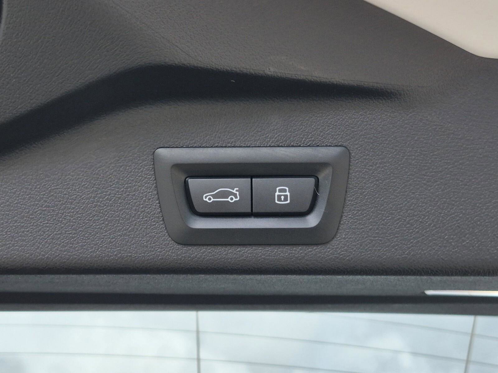 Certified 2026 BMW X5 xDrive40i w/ Climate Comfort Package image 10