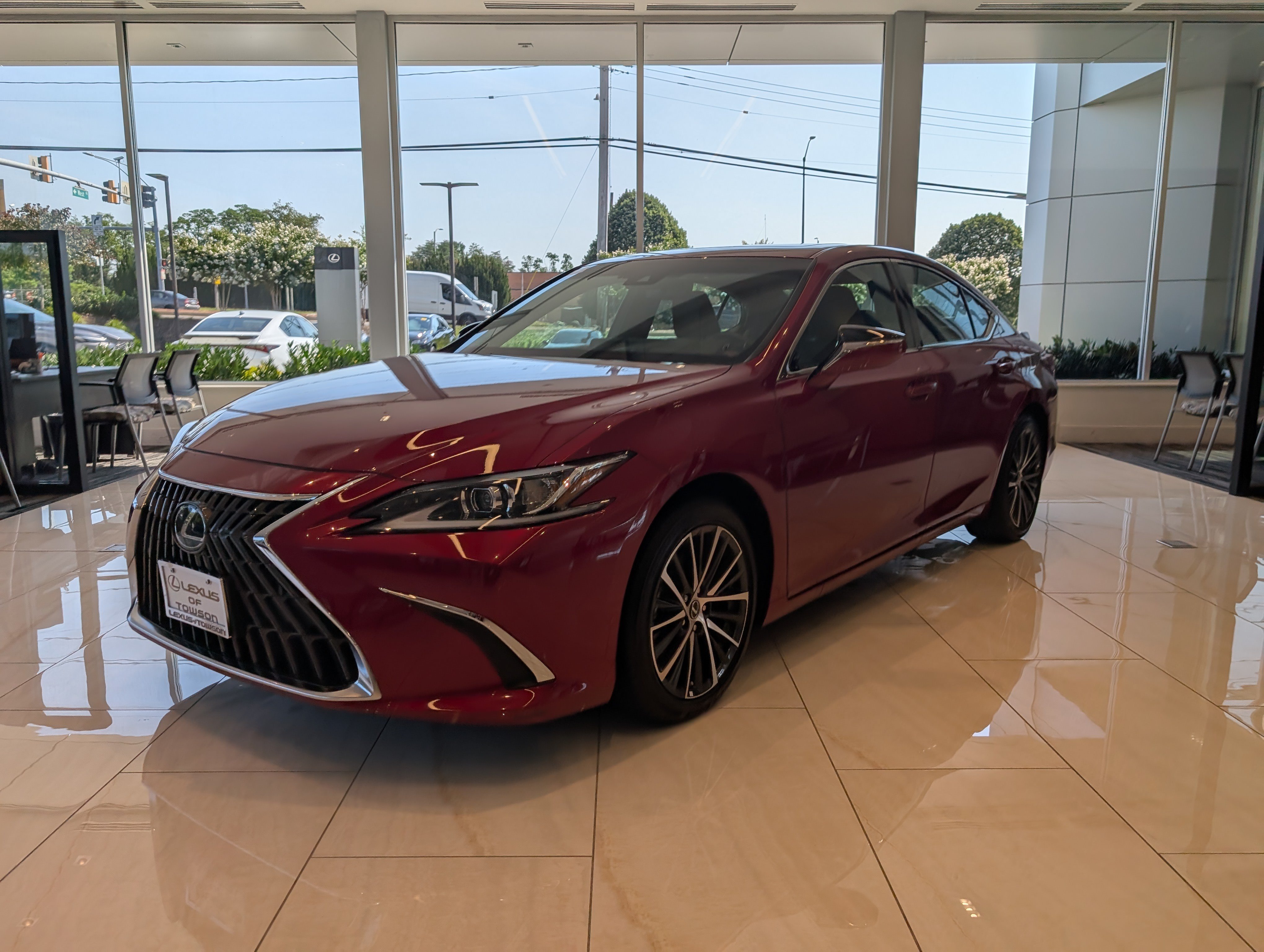 Certified 2025 Lexus ES 350 w/ Premium Package FWD image 7