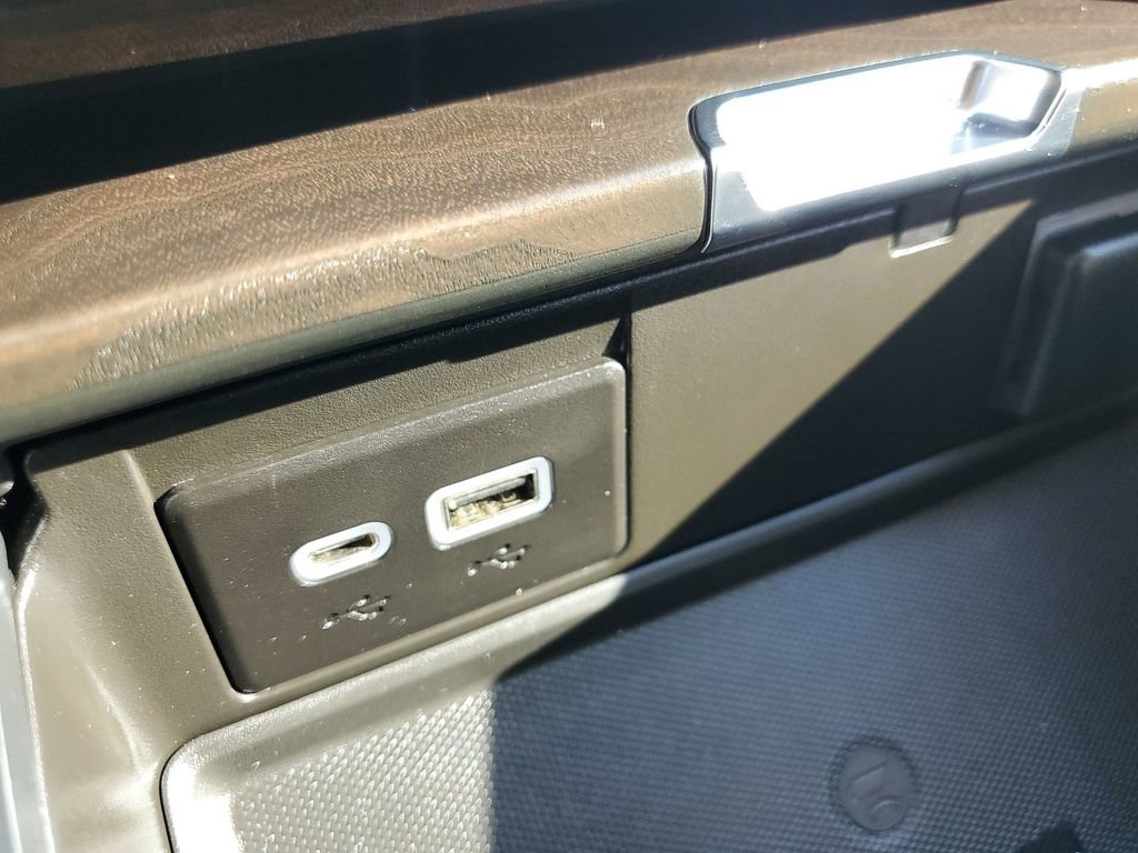 Used 2022 GMC Yukon Denali w/ Max Trailering Package image 33