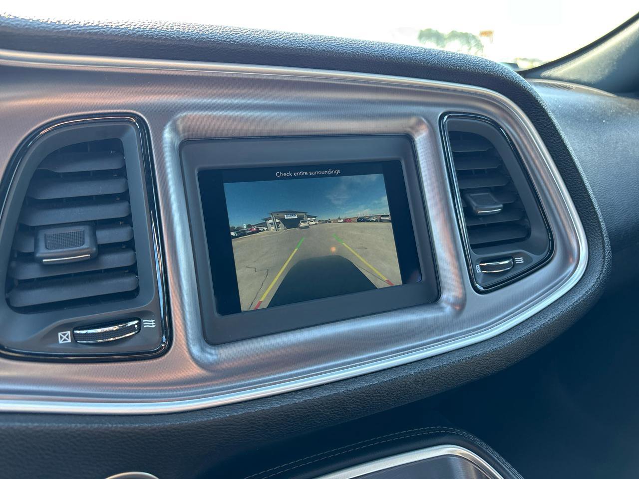 Used 2021 Dodge Challenger SXT image 15