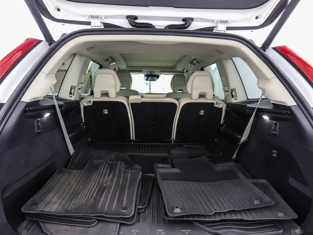 Used 2019 Volvo XC90 T6 Momentum w/ Advanced Package image 24