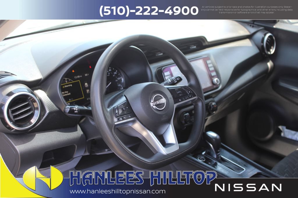 Used 2022 Nissan Kicks SV FWD image 11