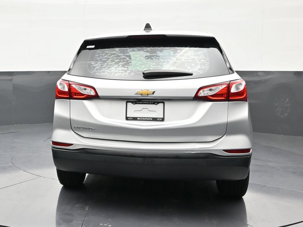 Used 2020 Chevrolet Equinox LS FWD image 4