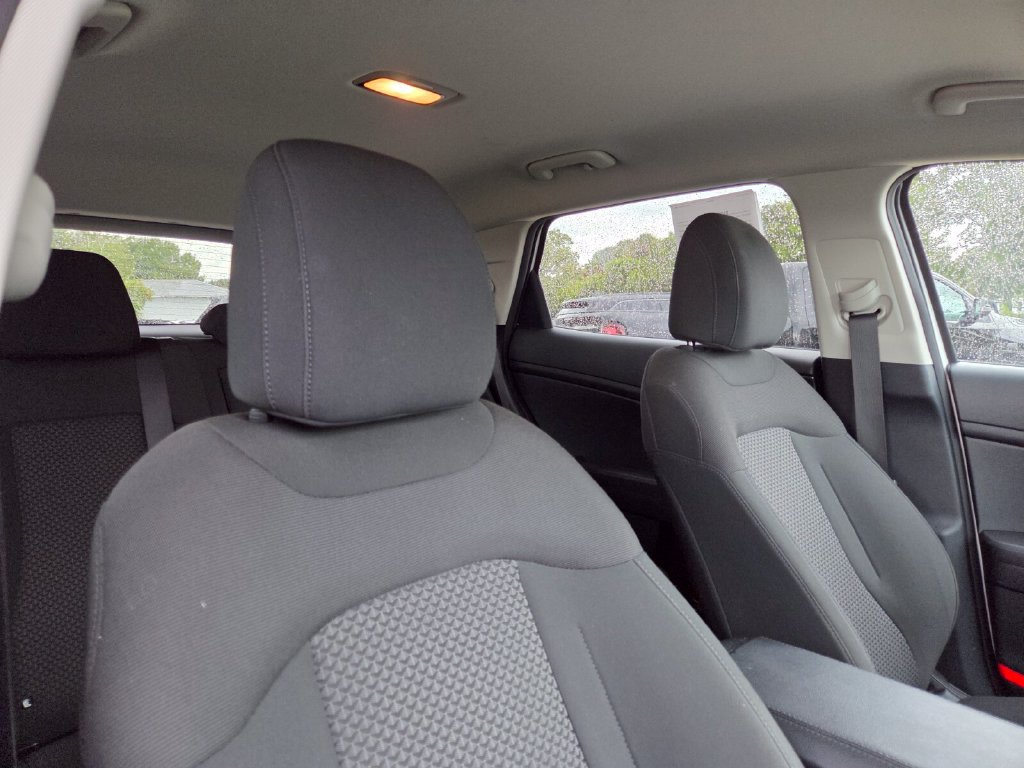 Used 2024 Kia Sportage LX FWD image 16