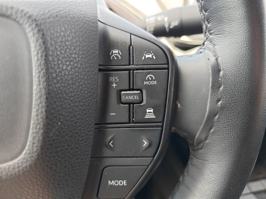 Used 2023 Toyota Prius LE image 25