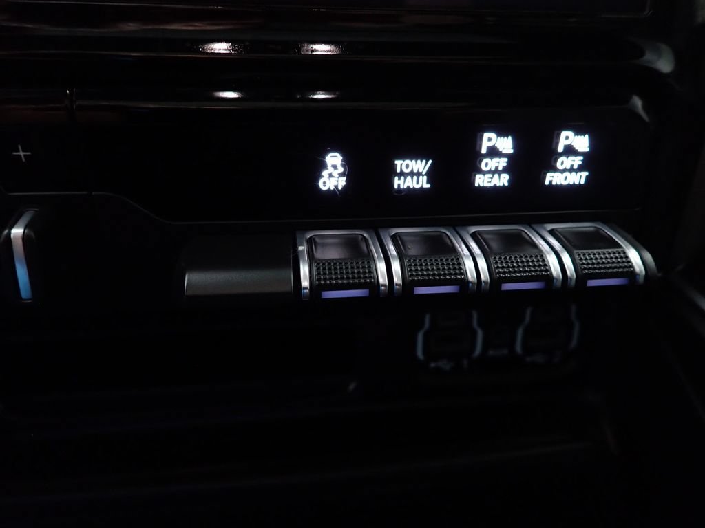 Used 2020 RAM 1500 Big Horn AWD/4WD image 9