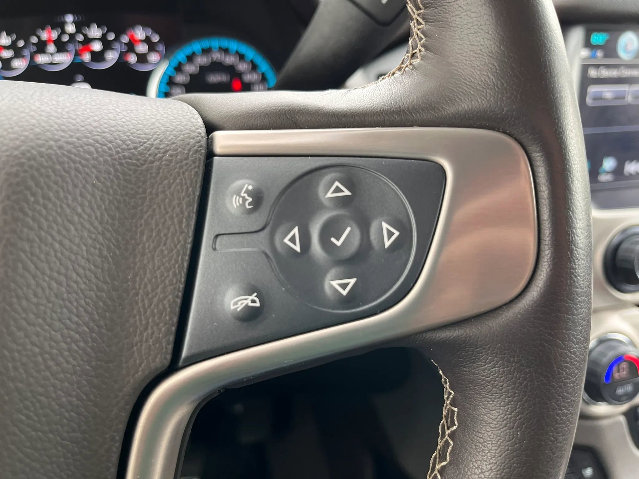 Used 2020 GMC Yukon Denali w/ Denali Ultimate Package image 32