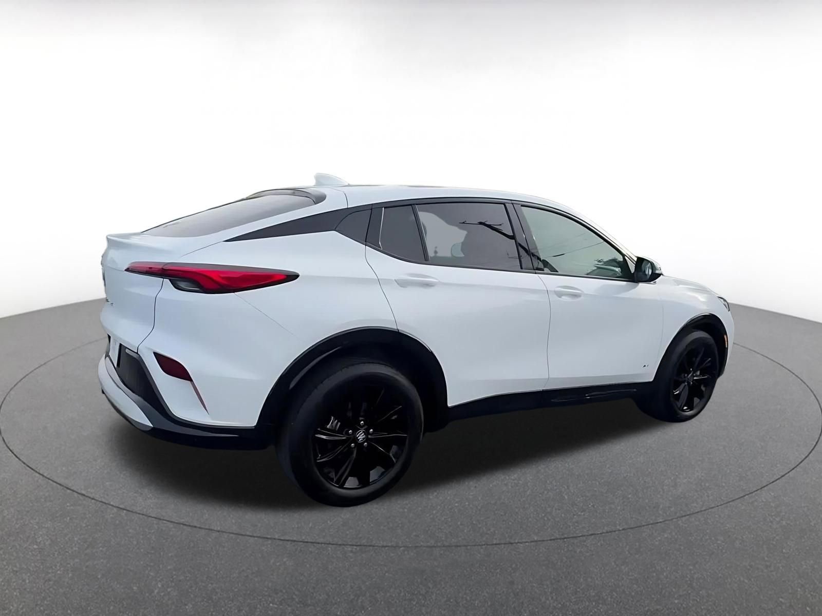 Used 2025 Buick Envista Sport Touring image 15