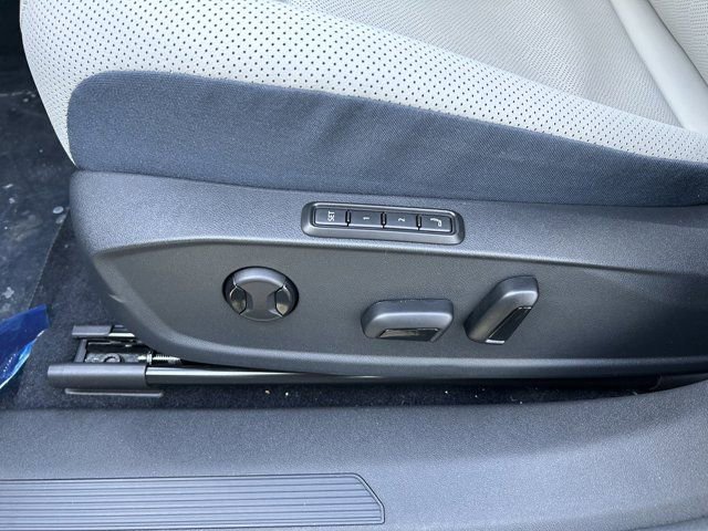 New 2025 Volkswagen ID.4 Pro S Plus AWD/4WD image 20