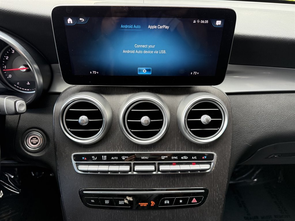 Used 2021 Mercedes-Benz GLC 300 image 26