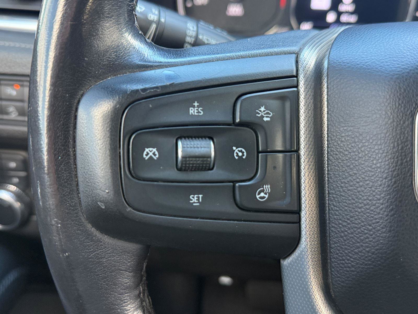 Used 2021 GMC Yukon Denali w/ Denali Premium Package image 20