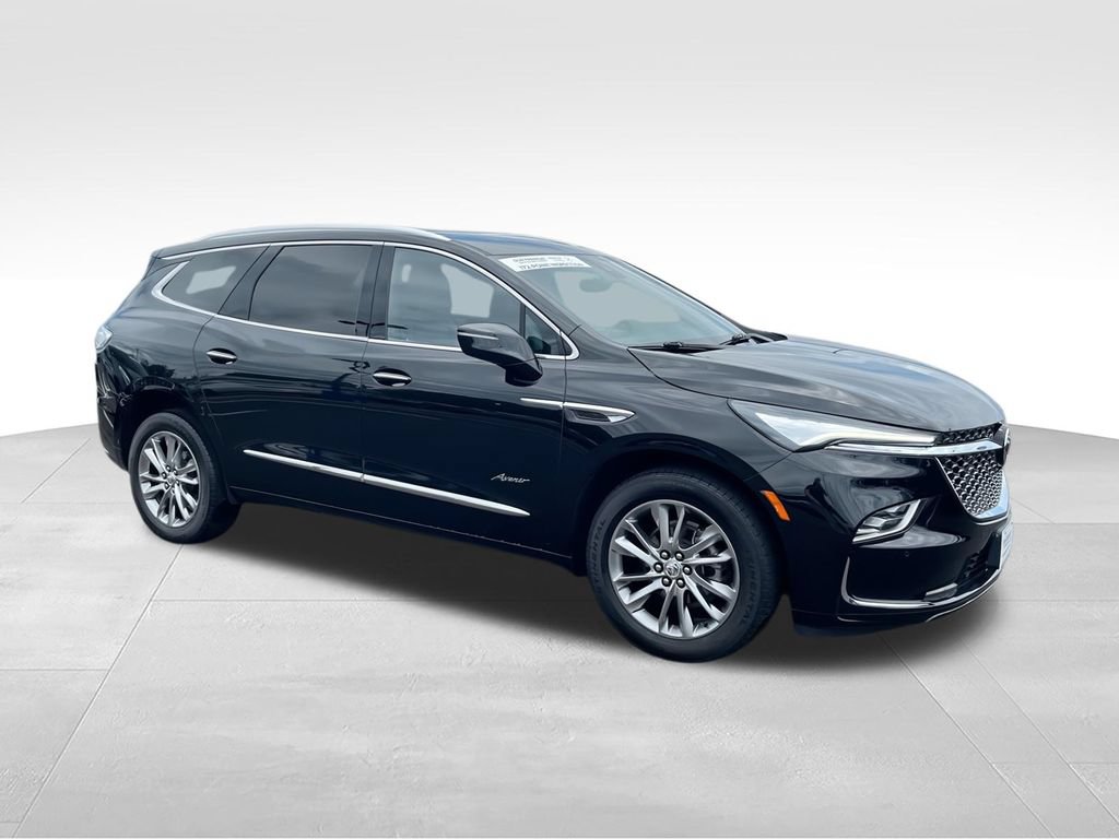 Used 2023 Buick Enclave Avenir w/ Avenir Technology Package AWD/4WD image 3