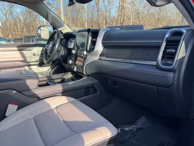 Used 2024 RAM 1500 Limited image 29