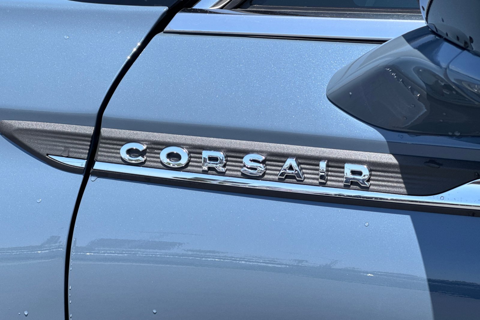 New 2025 Lincoln Corsair Reserve w/ Equipment Group 202A image 26