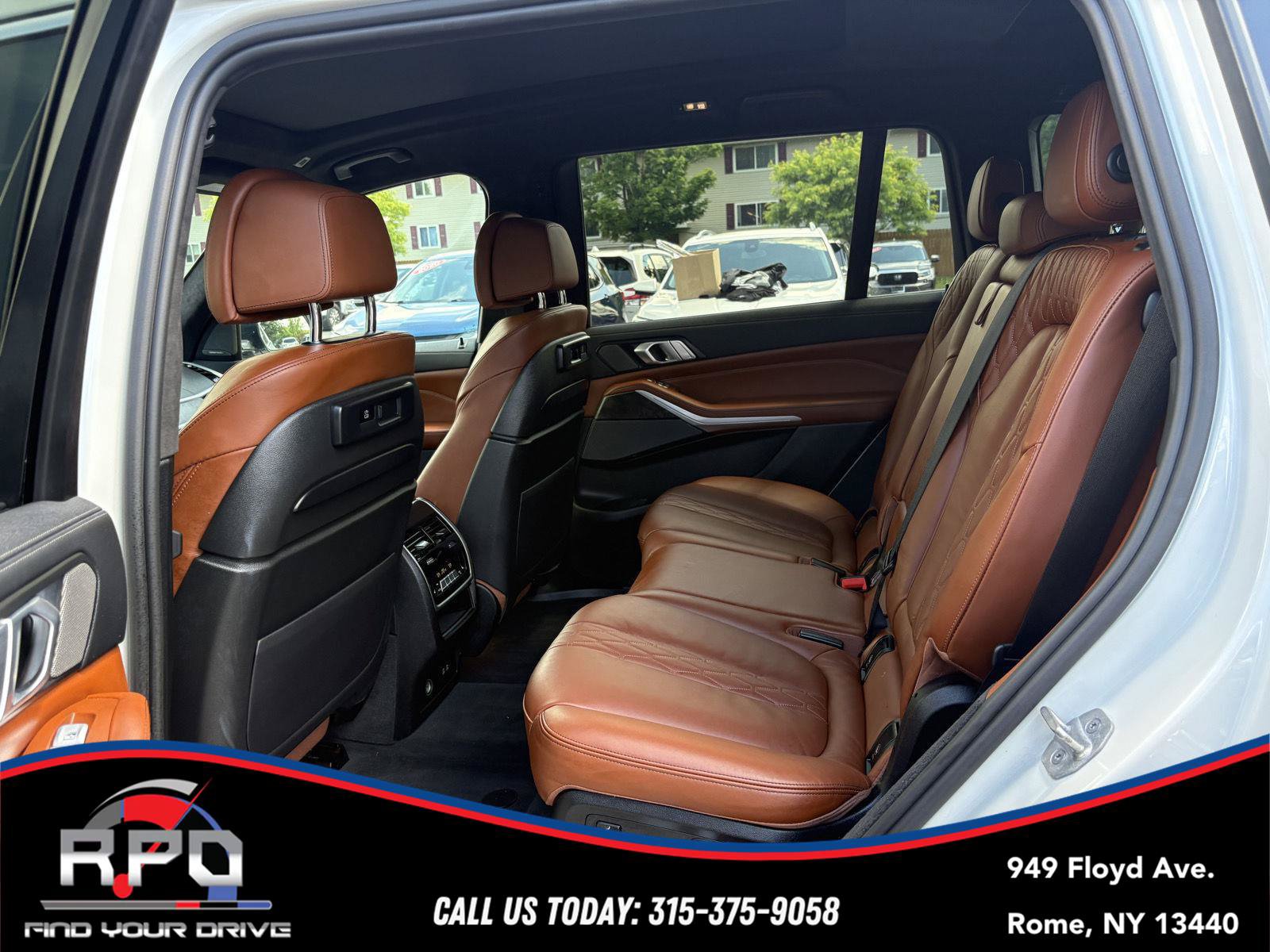 Used 2021 BMW X7 xDrive40i w/ Premium Package AWD/4WD image 26
