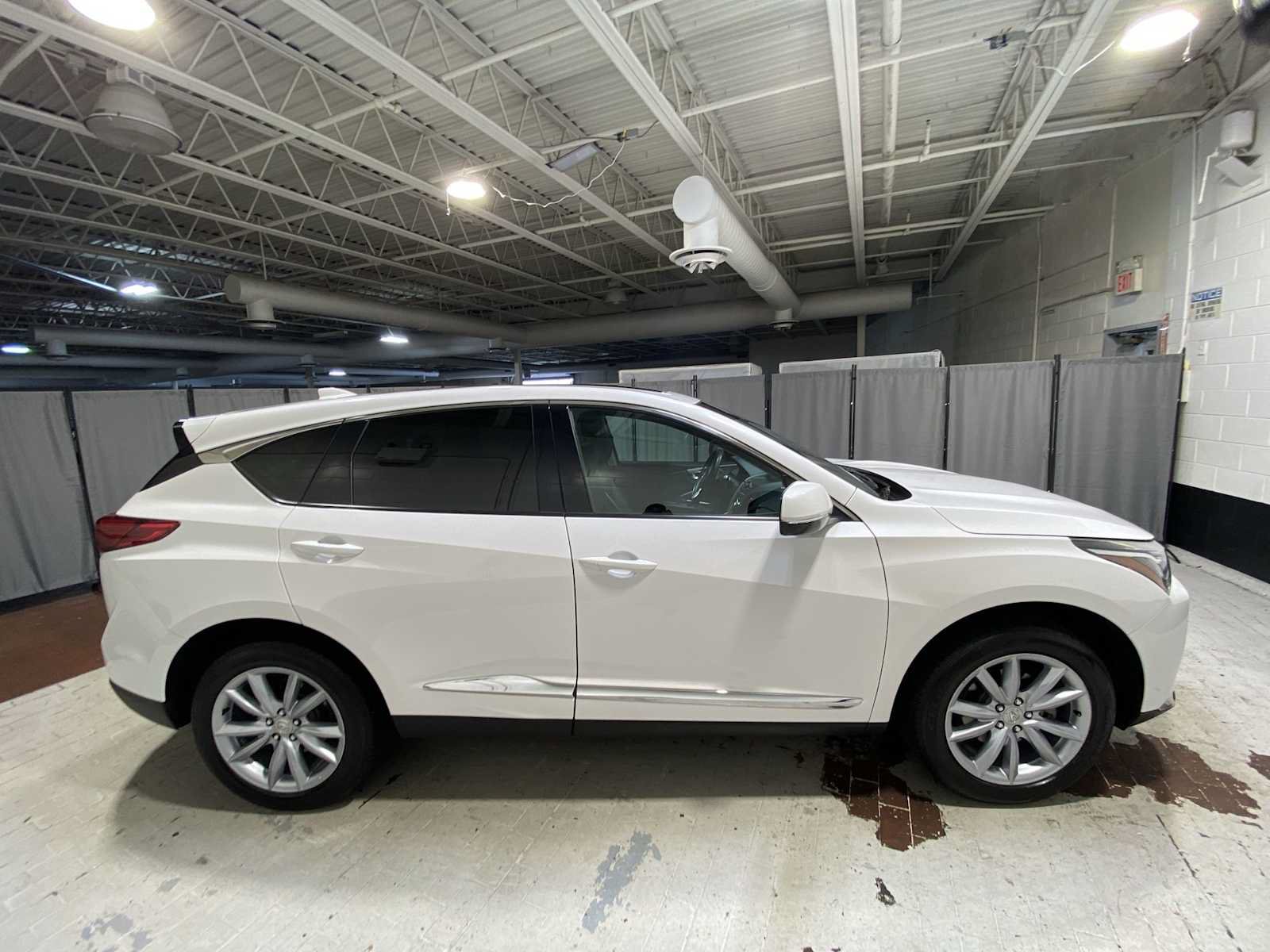 Used 2024 Acura RDX SH-AWD image 27