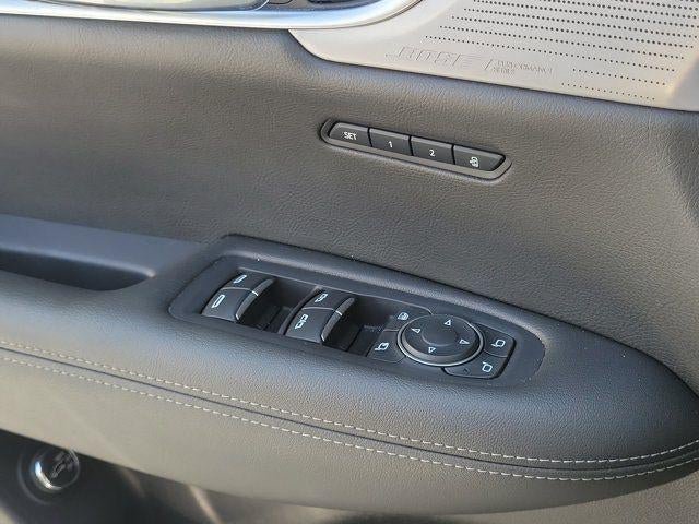 Certified 2023 Cadillac XT6 Premium Luxury FWD image 17