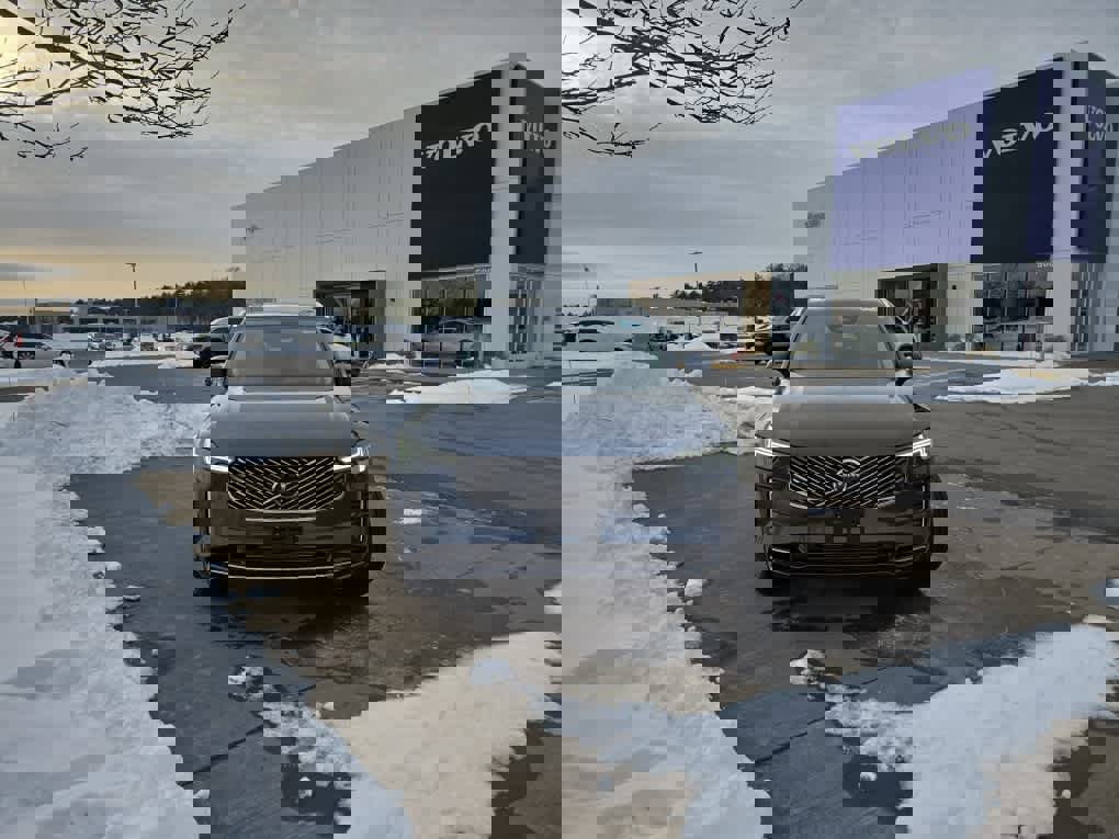 New 2026 Volvo XC90 T8 Ultra w/ Protection Package Premier image 3