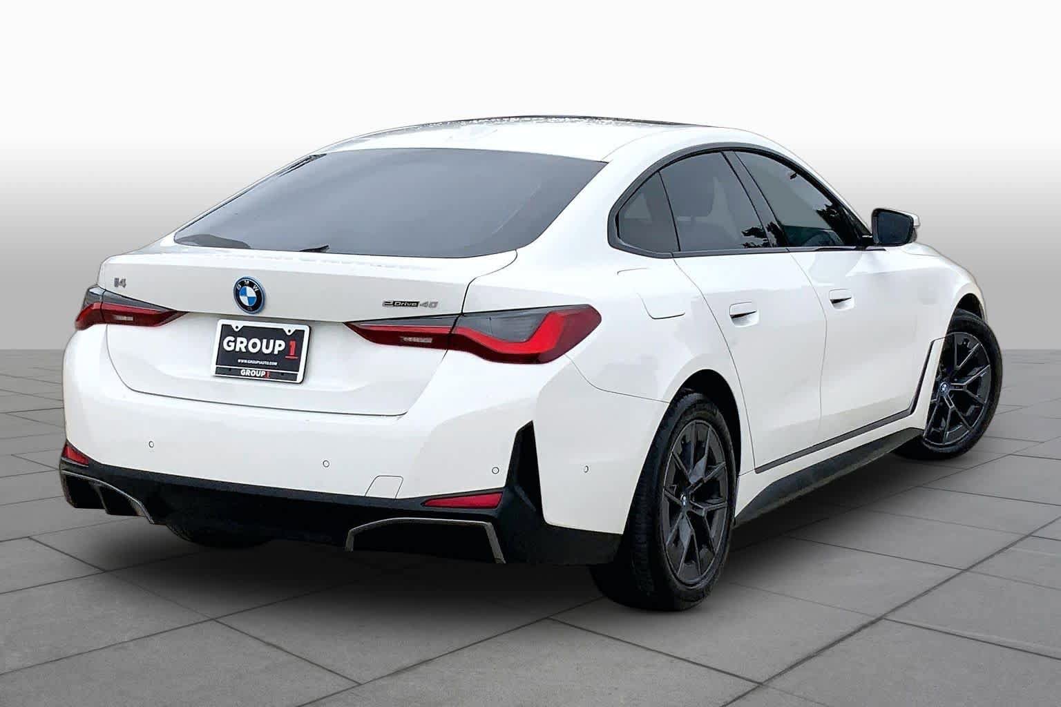 Used 2023 BMW i4 eDrive40 w/ Premium Package RWD image 11
