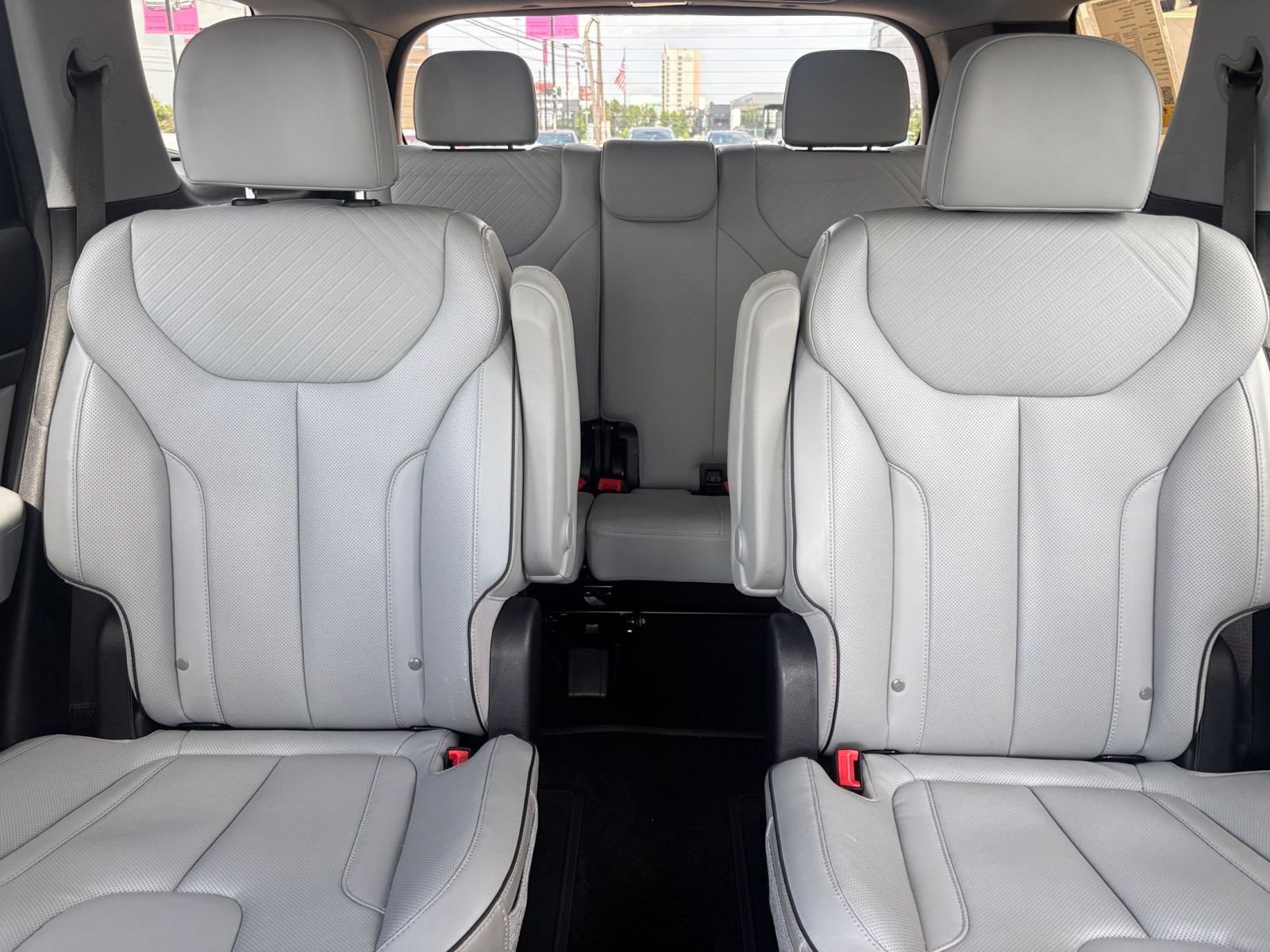Used 2024 Hyundai Palisade SEL FWD image 42