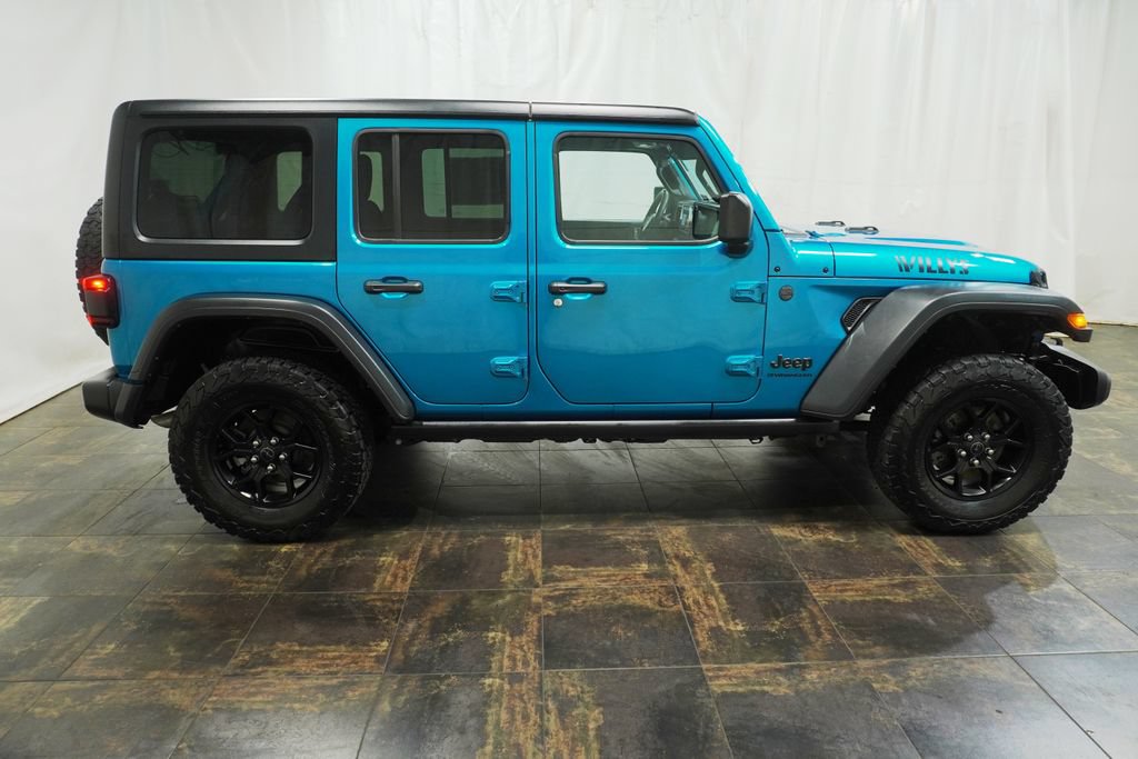 Used 2024 Jeep Wrangler Unlimited Sport AWD/4WD image 4