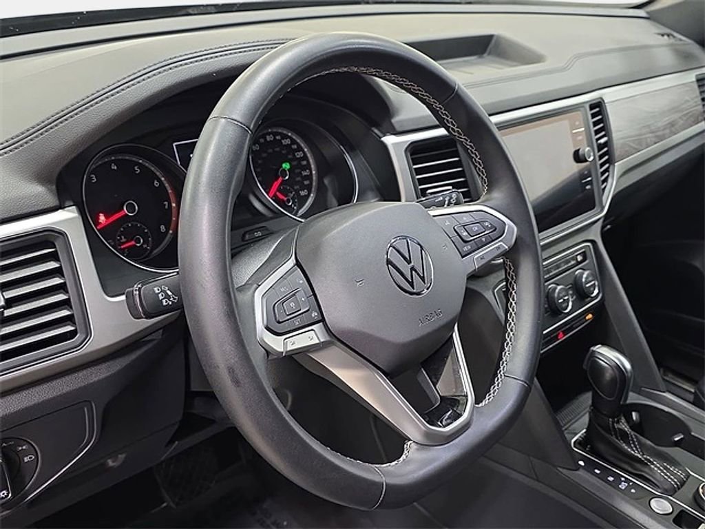 Used 2021 Volkswagen Atlas Cross Sport SE AWD/4WD image 16