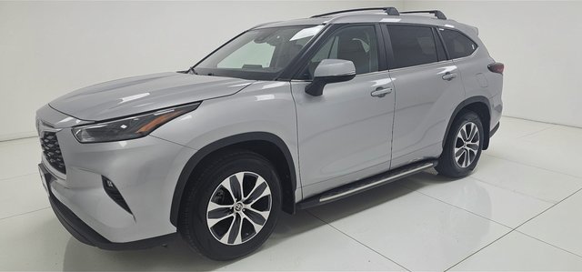 Used 2024 Toyota Highlander XLE image 5