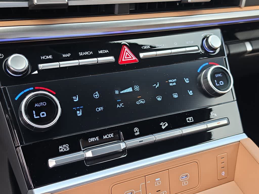 New 2026 Hyundai Santa Fe Limited FWD image 32