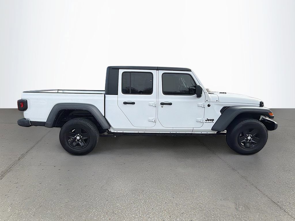 Used 2023 Jeep Gladiator Sport image 2