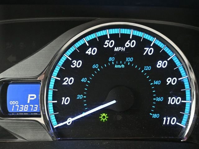 Used 2012 Toyota Sienna XLE image 16