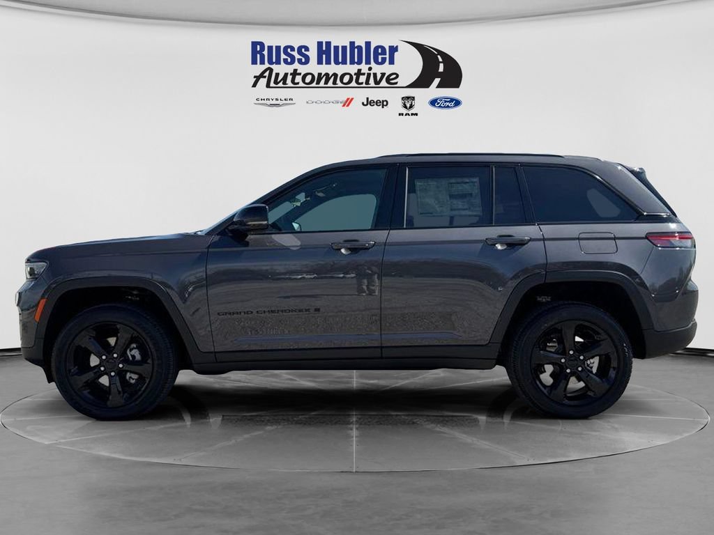 New 2025 Jeep Grand Cherokee Altitude AWD/4WD image 2