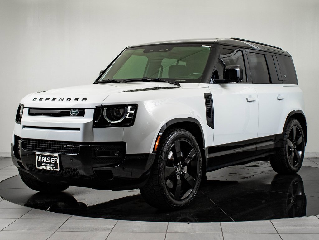 Used 2023 Land Rover Defender 110 X-Dynamic SE image 1