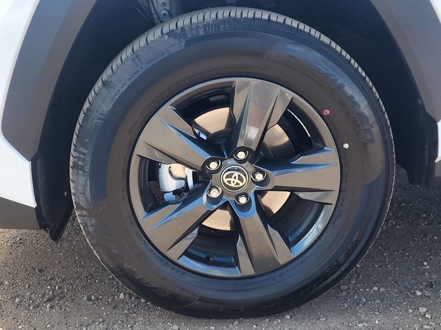 Used 2026 Toyota RAV4 LE AWD/4WD image 10