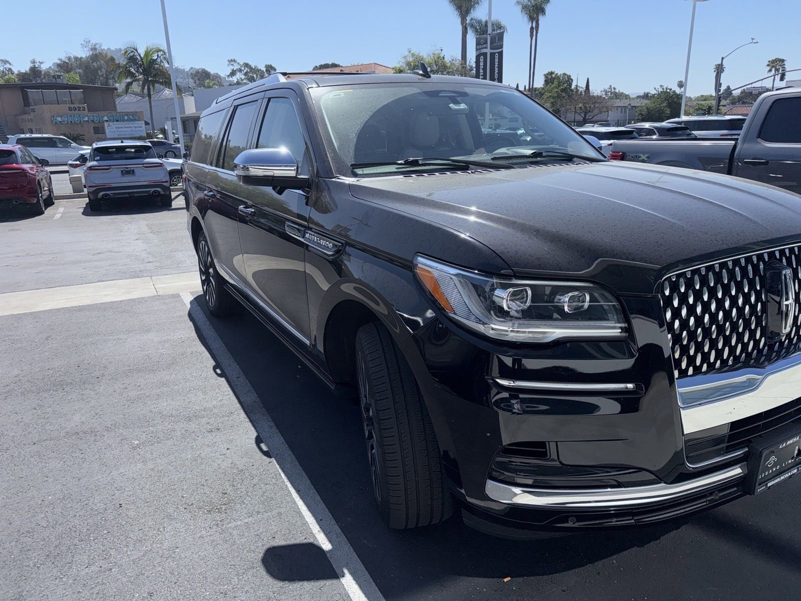 Certified 2023 Lincoln Navigator L Black Label AWD/4WD image 3